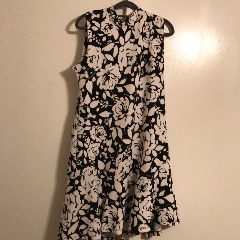 Shelby & Palmer Sz 12 floral dress